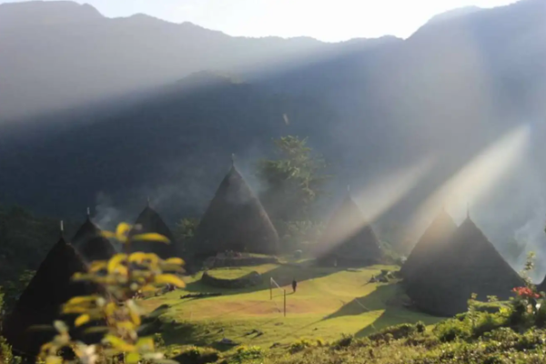 Mengulik Keindahan dan Keunikan Wisata Desa Wae Rebo