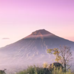 Gunung Sindoro: Potret Keindahan Alam yang Menakjubkan di Jawa Tengah