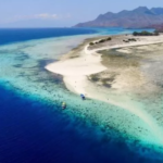 Pulau Pangabatang, Surga Tersembunyi di Tengah Keindahan Alam Indonesia Timur