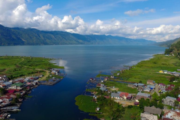 Keindahan Danau Laut Tawar di Aceh Tengah