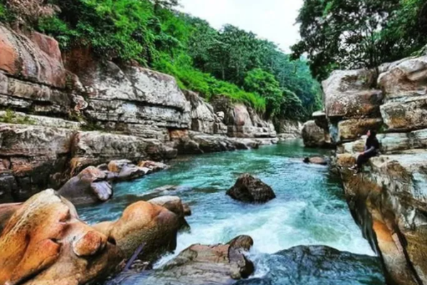 Tonjong Canyon: Wisata Alam yang Menyegarkan di Kabupaten Tasikmalaya