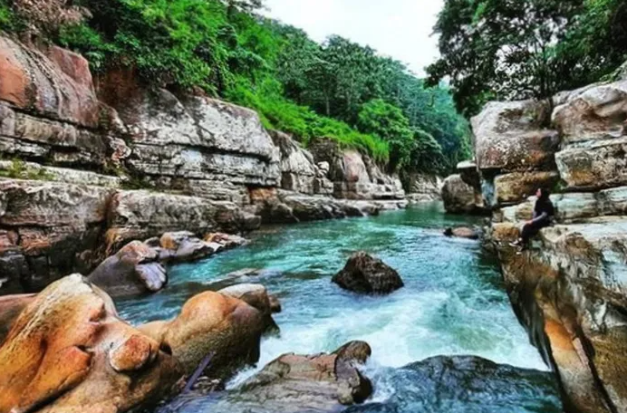 Tonjong Canyon: Wisata Alam yang Menyegarkan di Kabupaten Tasikmalaya