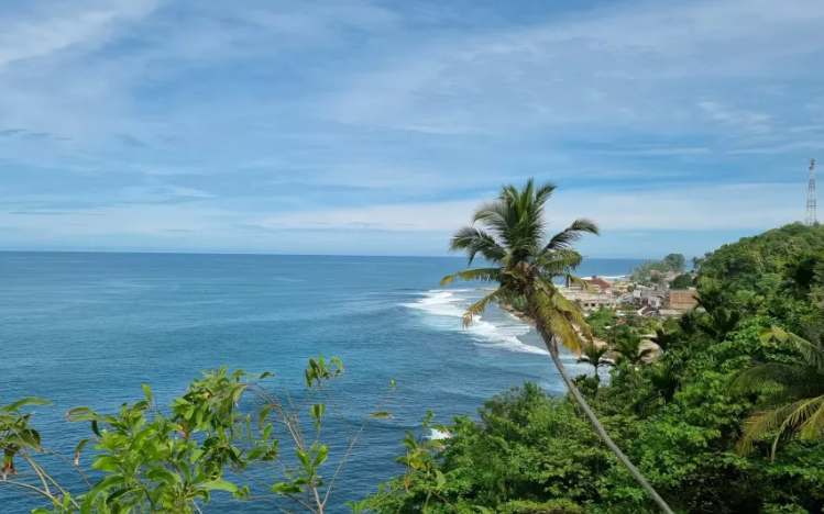 Keindahan Tapaktuan di Aceh Selatan