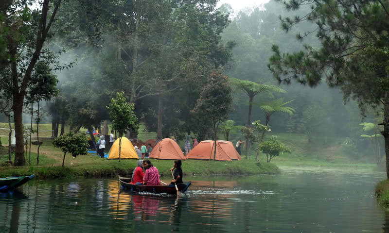 Camping Ground Cibodas di Kaki Gn. Gede Pangrango