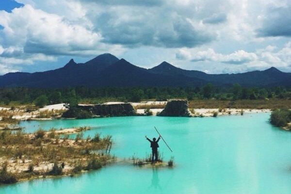 Danau Biru Singkawang: Pesona Alam yang Memikat dan Sejarah Bekas Penambangan Emas yang Terlupakan