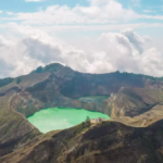 Pesona Danau Kelimutu Flores Nusa Tenggara Timur