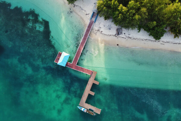 Pesona Pulau Dodola, Perpaduan Keindahan Alam dan Sisa-Sisa Peninggalan Perang Dunia