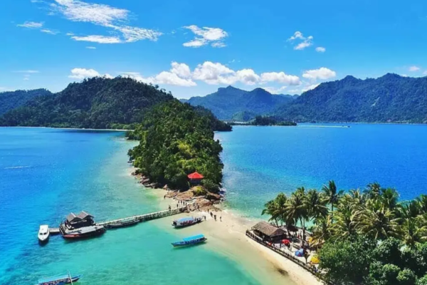 Mengintip Indahnya Pulau Pamutusan, Surga Tersembunyi di Sumatera Barat