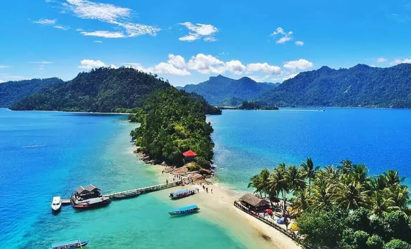 Mengintip Indahnya Pulau Pamutusan, Surga Tersembunyi di Sumatera Barat