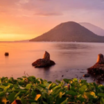 Pesona Keindahan di Pulau Maitara Kota Tidore Kepulauan Provinsi Maluku Utara