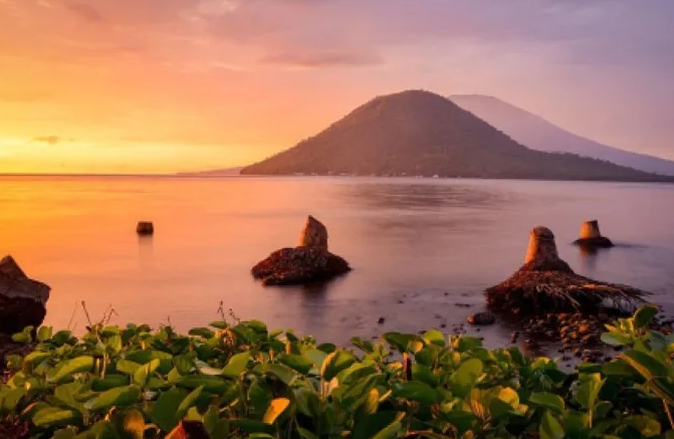 Pesona Keindahan di Pulau Maitara Kota Tidore Kepulauan Provinsi Maluku Utara