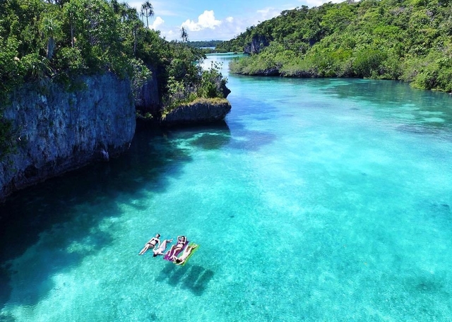 Pesona Pulau Bair, Pulau Tak Berpenghuni yang Memukau