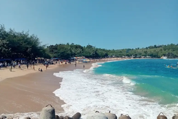 Pantai Tambakrejo di Blitar, Daya Tarik, Harga Tiket, dan Rute