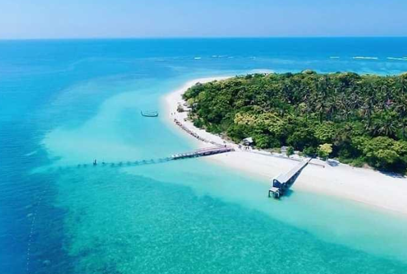 Pesona Gili Labak di Madura, Sajikan Keindahan Laut yang Memanjakan Mata