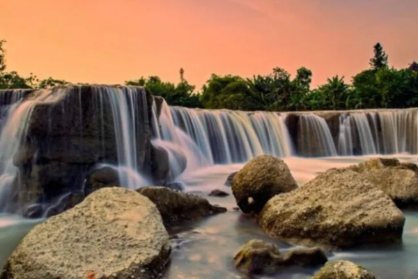 Curug Parigi Pesona Air Terjun Tersembunyi di Hutan Bekasi