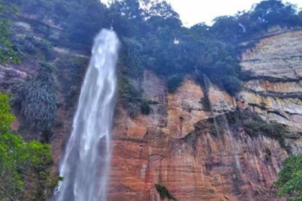 Surga Air Terjun di Sumatera Barat yang Instagrammable