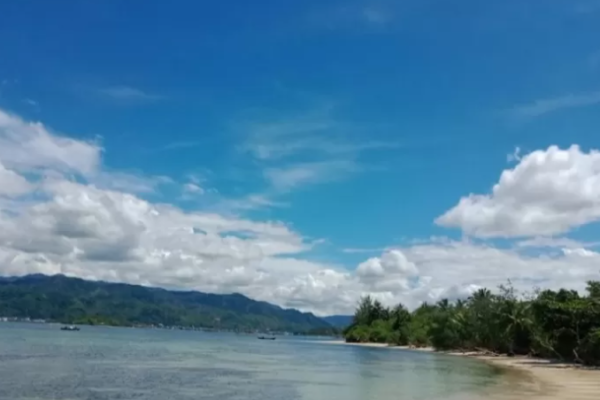 Pulau Poncan, Destinasi Wisata yang Tawarkan Kejernihan dan Keberagaman Biota Laut