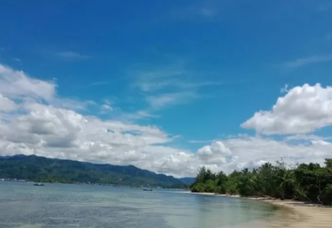 Pulau Poncan, Destinasi Wisata yang Tawarkan Kejernihan dan Keberagaman Biota Laut