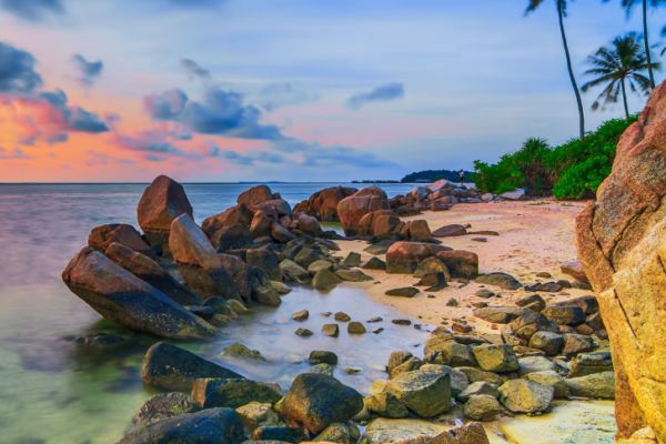 Keindahan Pantai Pengudang: Surga Tersembunyi di Bintan dengan Sunset Memesona