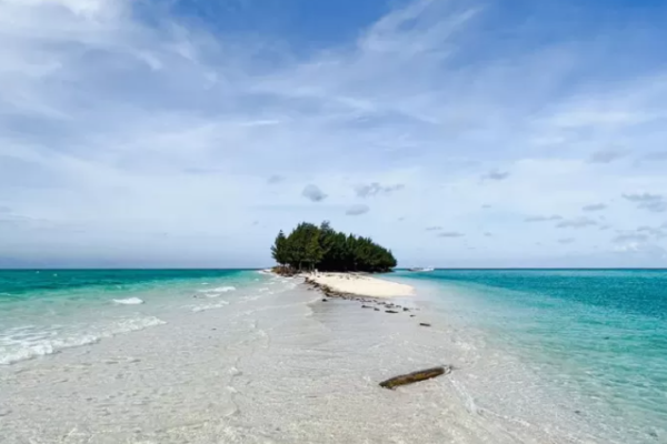 Pesona Pulau Gili Noko Setitik 'Surga' di Bawean Gresik, Obat untuk Healing dengan Pasir PutihPesona Pulau Gili Noko Setitik 'Surga' di Bawean Gresik, Obat untuk Healing dengan Pasir Putih